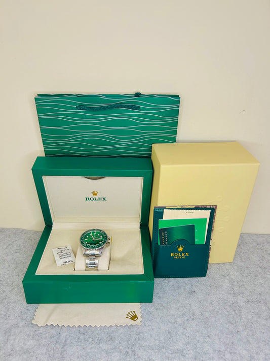 Blue Submariner Blue Dial Luxury Watch with Silver Chain & Original Rolex Box