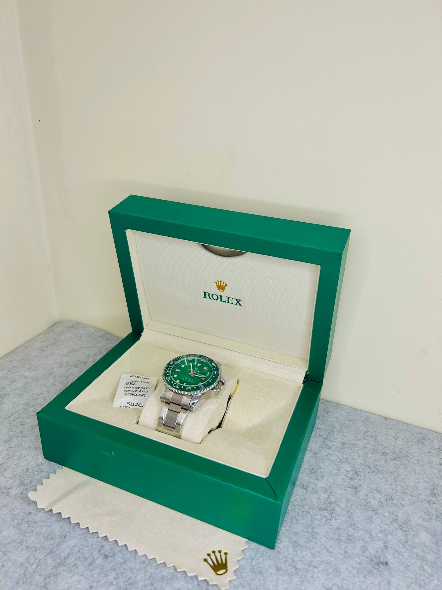 Blue Submariner Blue Dial Luxury Watch with Silver Chain & Original Rolex Box