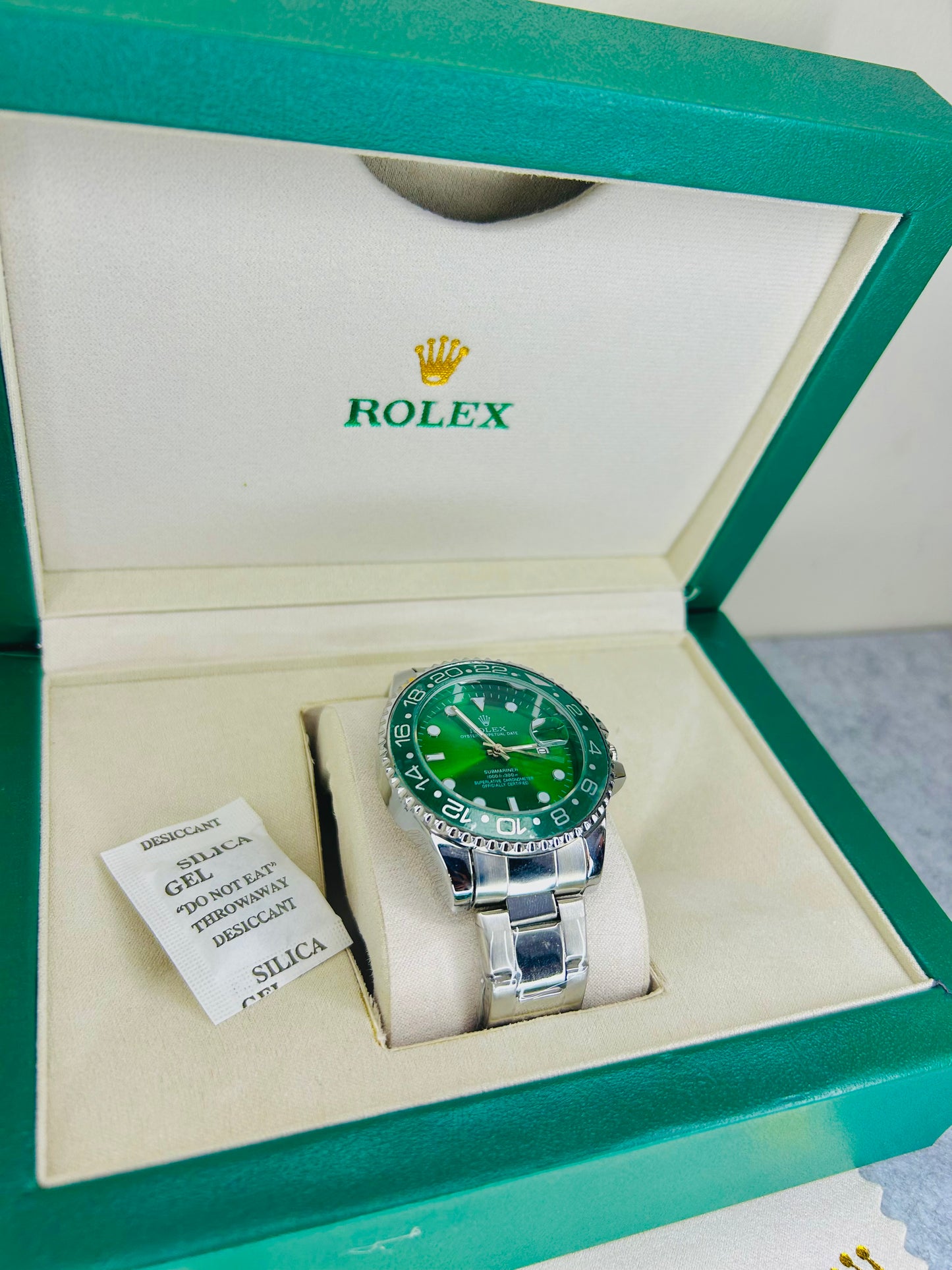 Blue Submariner Blue Dial Luxury Watch with Silver Chain & Original Rolex Box