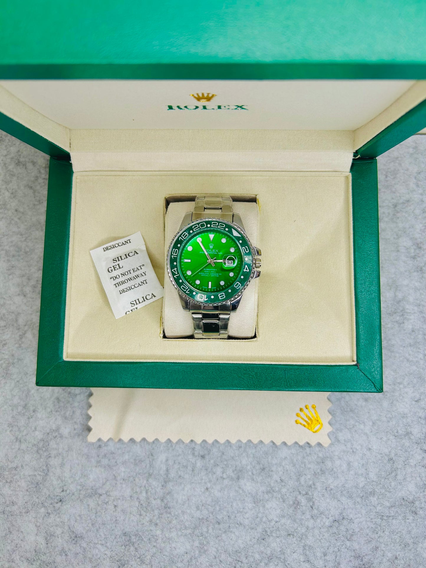 Blue Submariner Blue Dial Luxury Watch with Silver Chain & Original Rolex Box