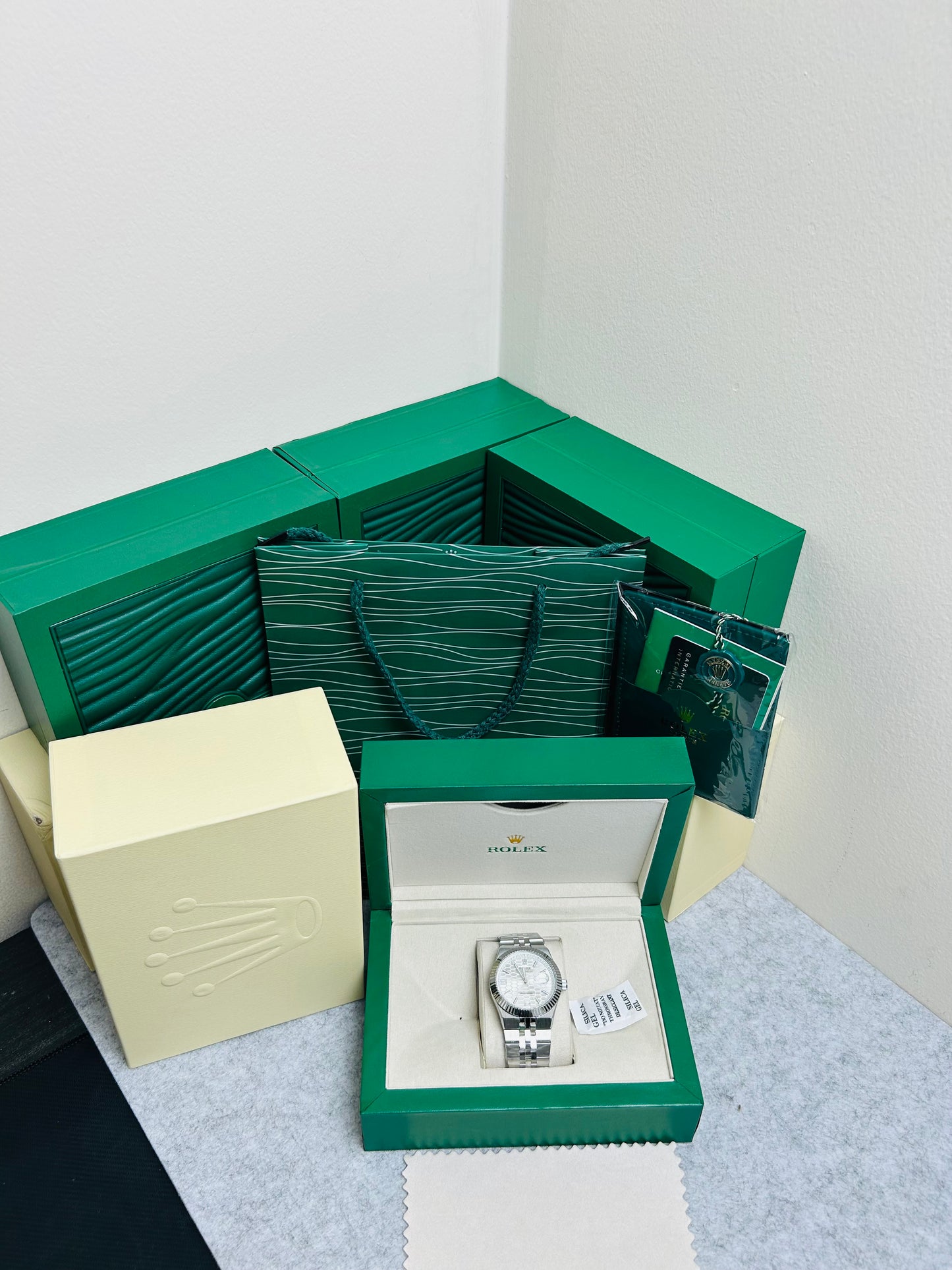 AA Geriat Premium Watch — Blue & Silver Edition