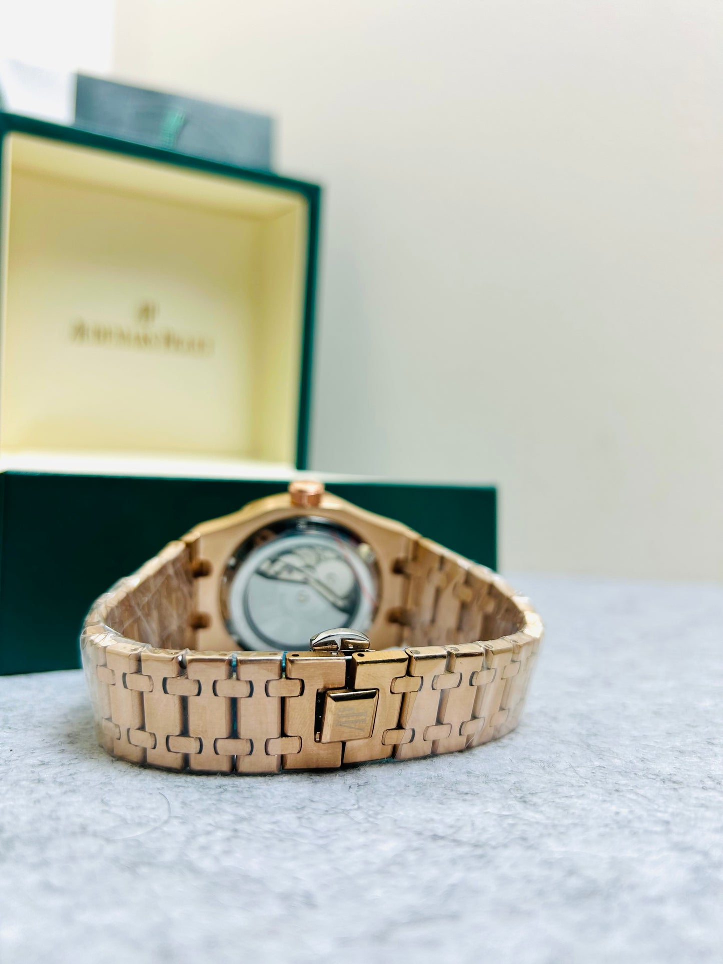 Luxury Quality Automatic Mechanical Watch | AP Watch RO 1002 with orgial box card &  Pēpāra See dictionary 5 / 5,000 Paper