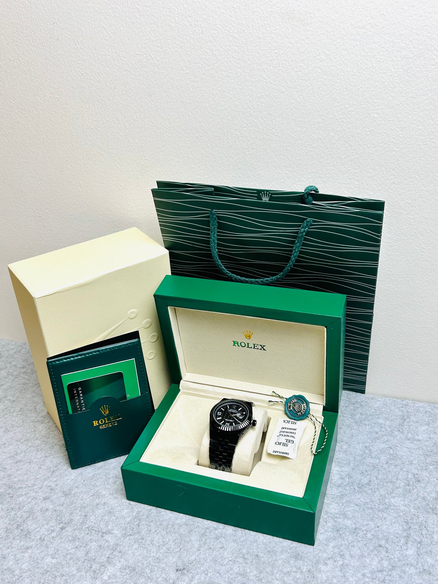 AA Geriat Premium Watch — Blue & Silver Edition