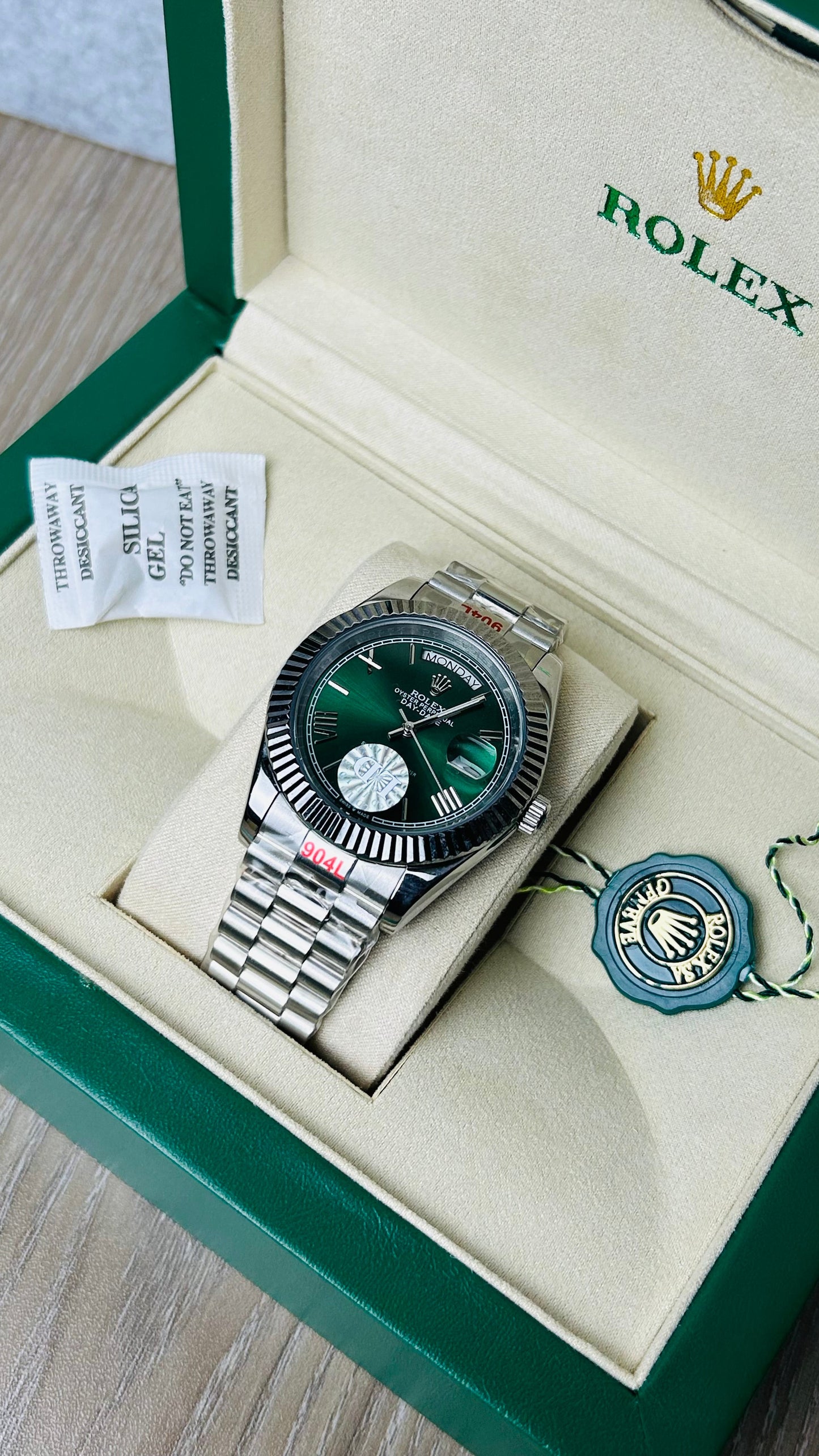 Europe Grade Olive Dial Silver Chain Automatic Watch