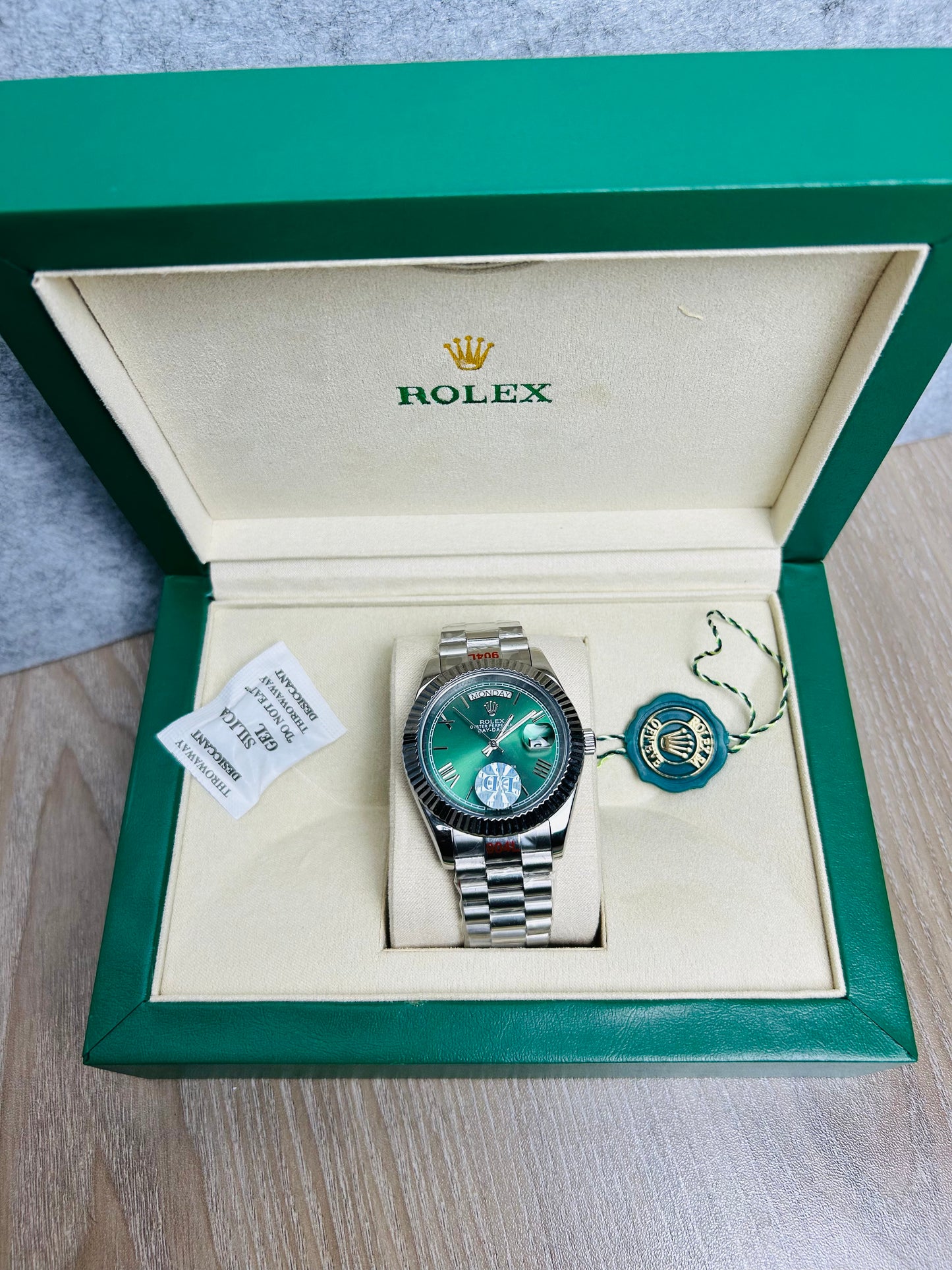 Europe Grade Olive Dial Silver Chain Automatic Watch