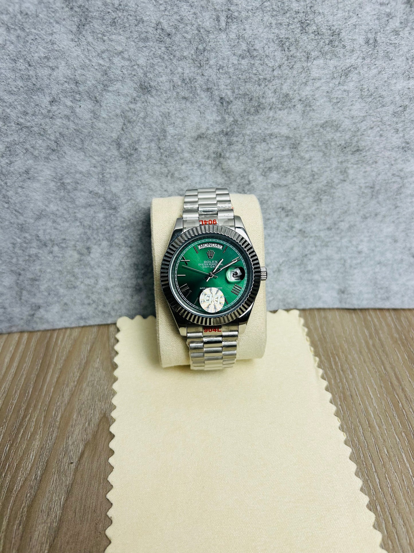 Europe Grade Olive Dial Silver Chain Automatic Watch