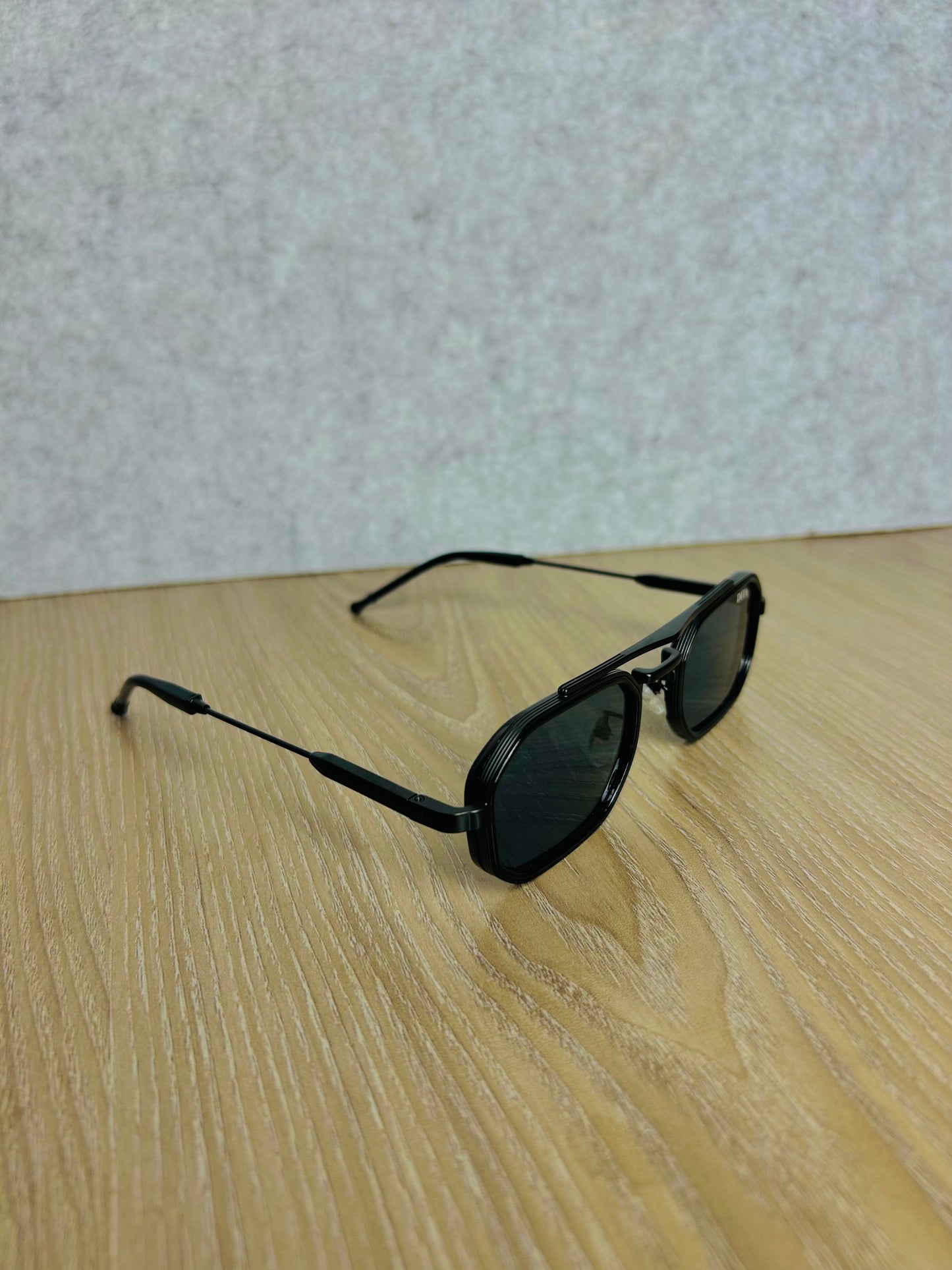 Slim Black Sunglass – Minimalist Style