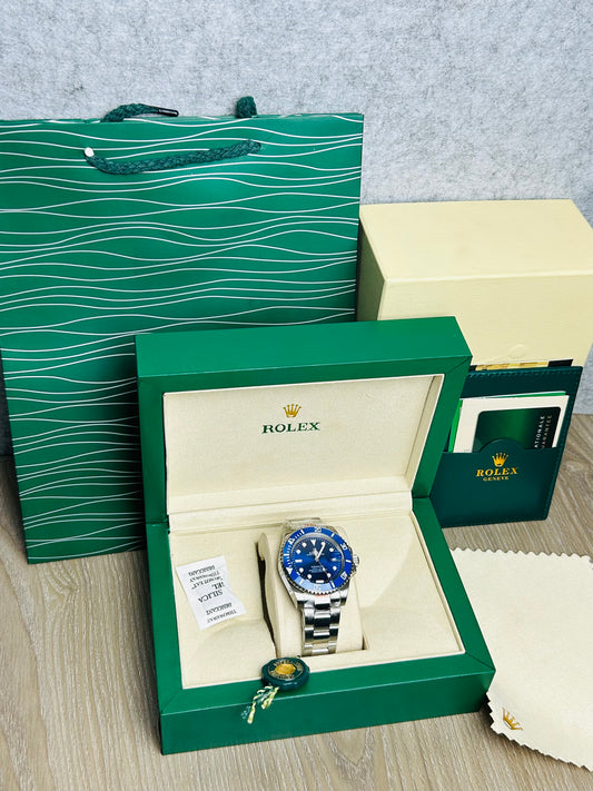 Oyster Perpetual Submariner Date with a blue dial and bezel,