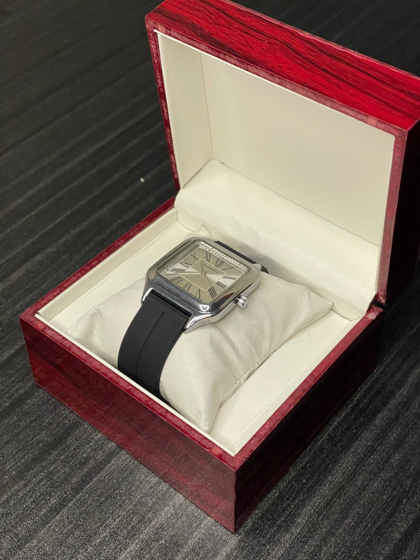 ENZO Albert Arctic White Square Analog