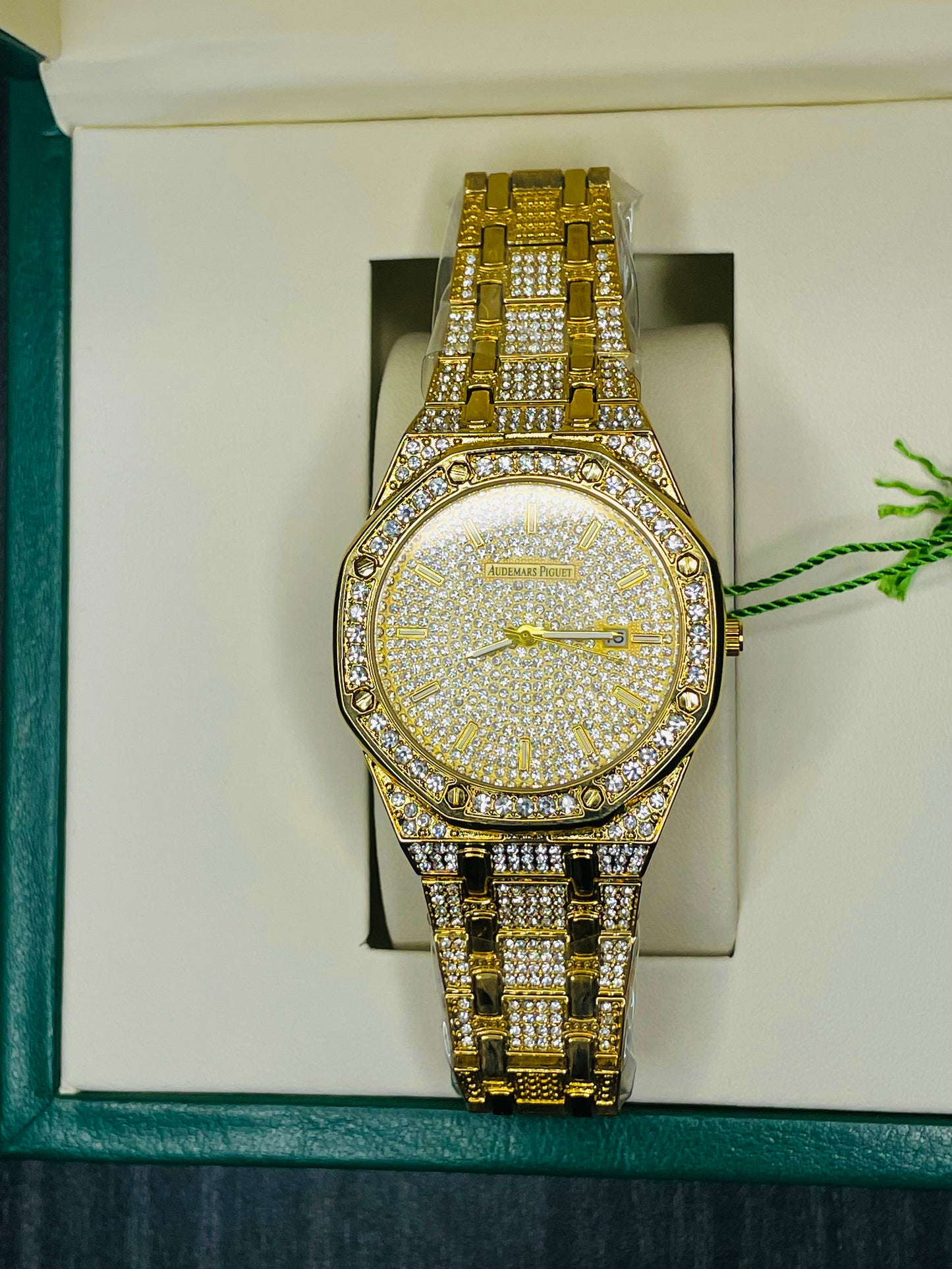 Royal Men’s Watch + Premium Box