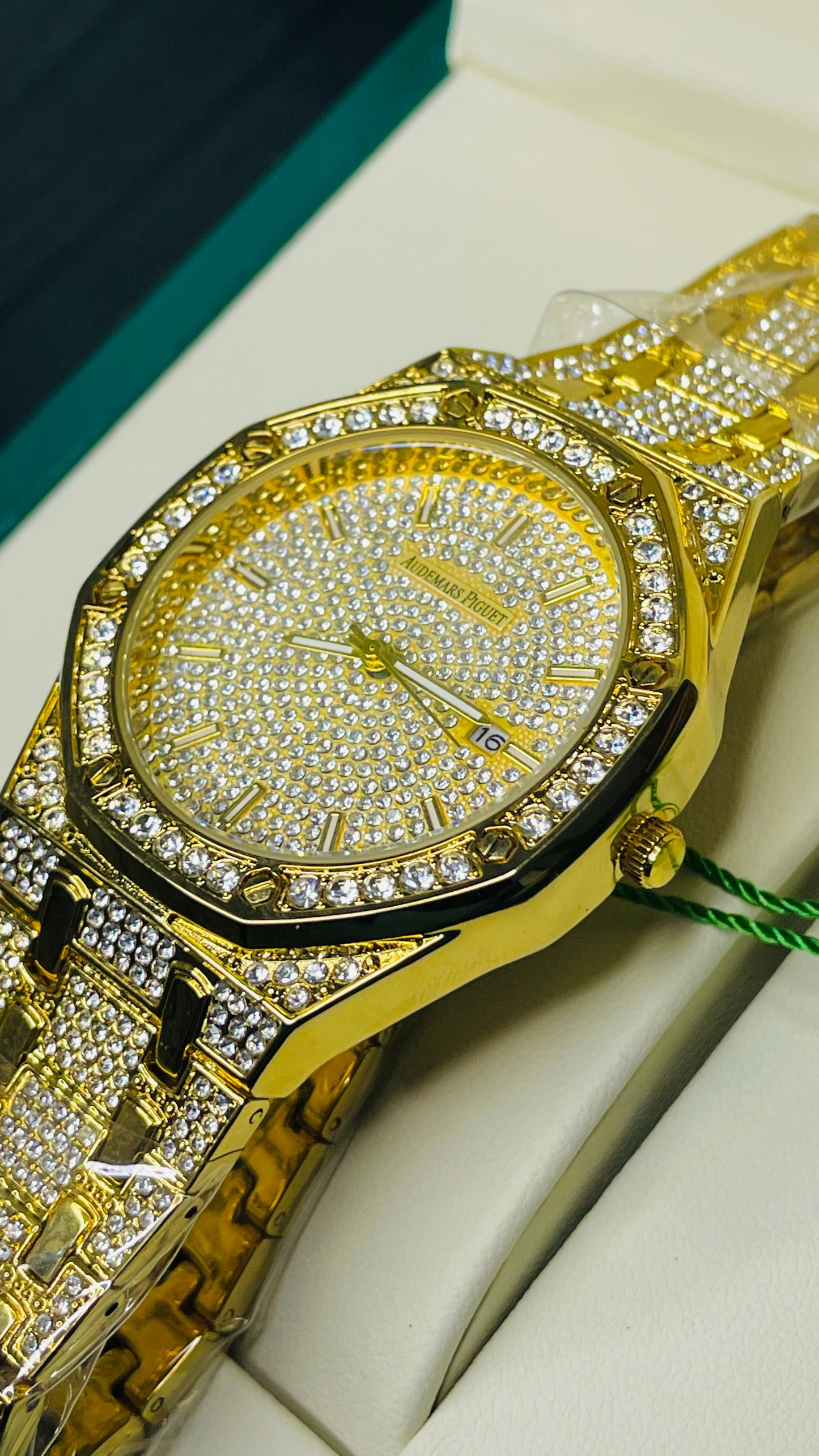 Royal Men’s Watch + Premium Box