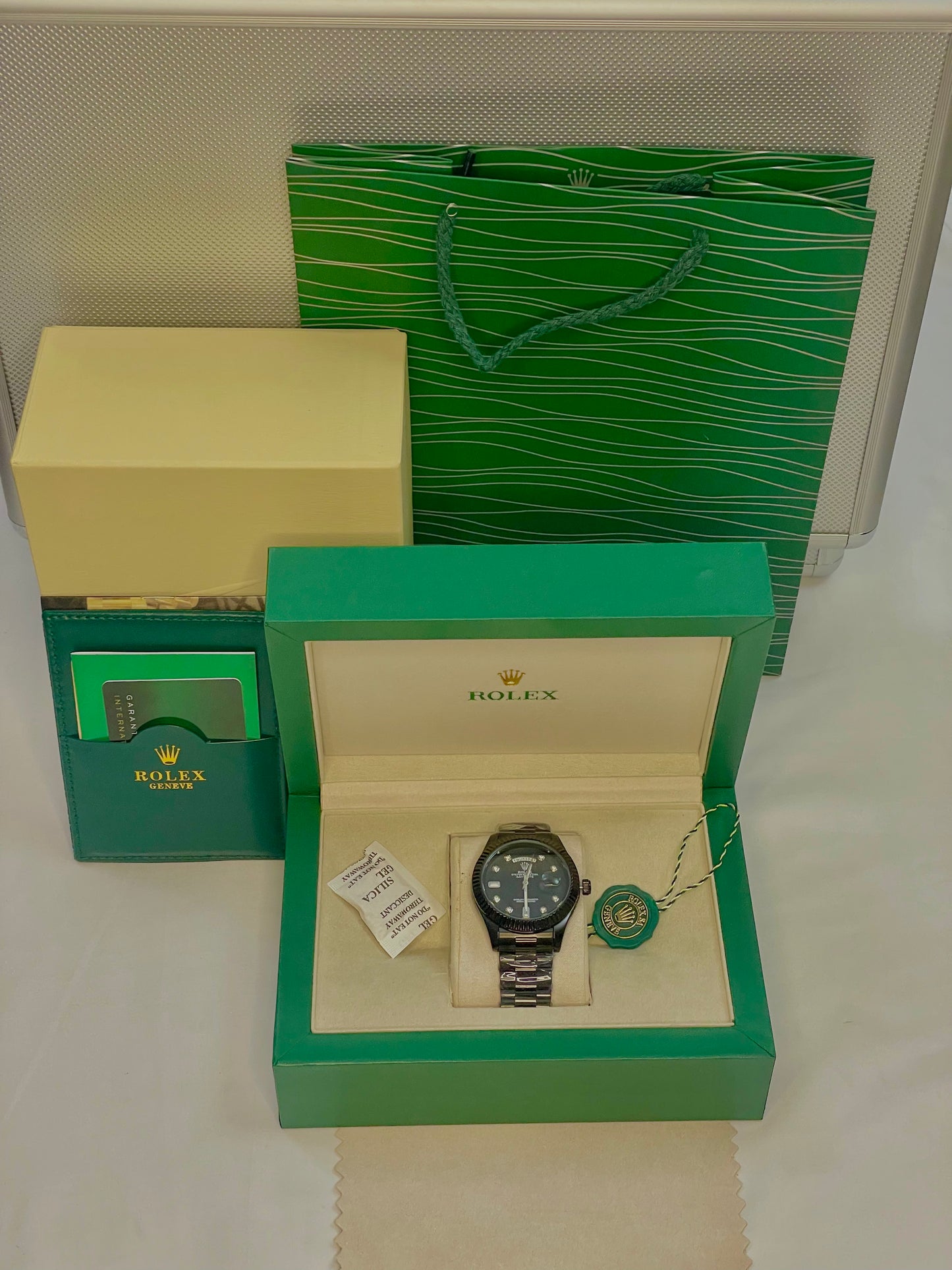 Premium Black Luxury Watch – 43mm, Mechanical Chronograph + Original Rolex Box